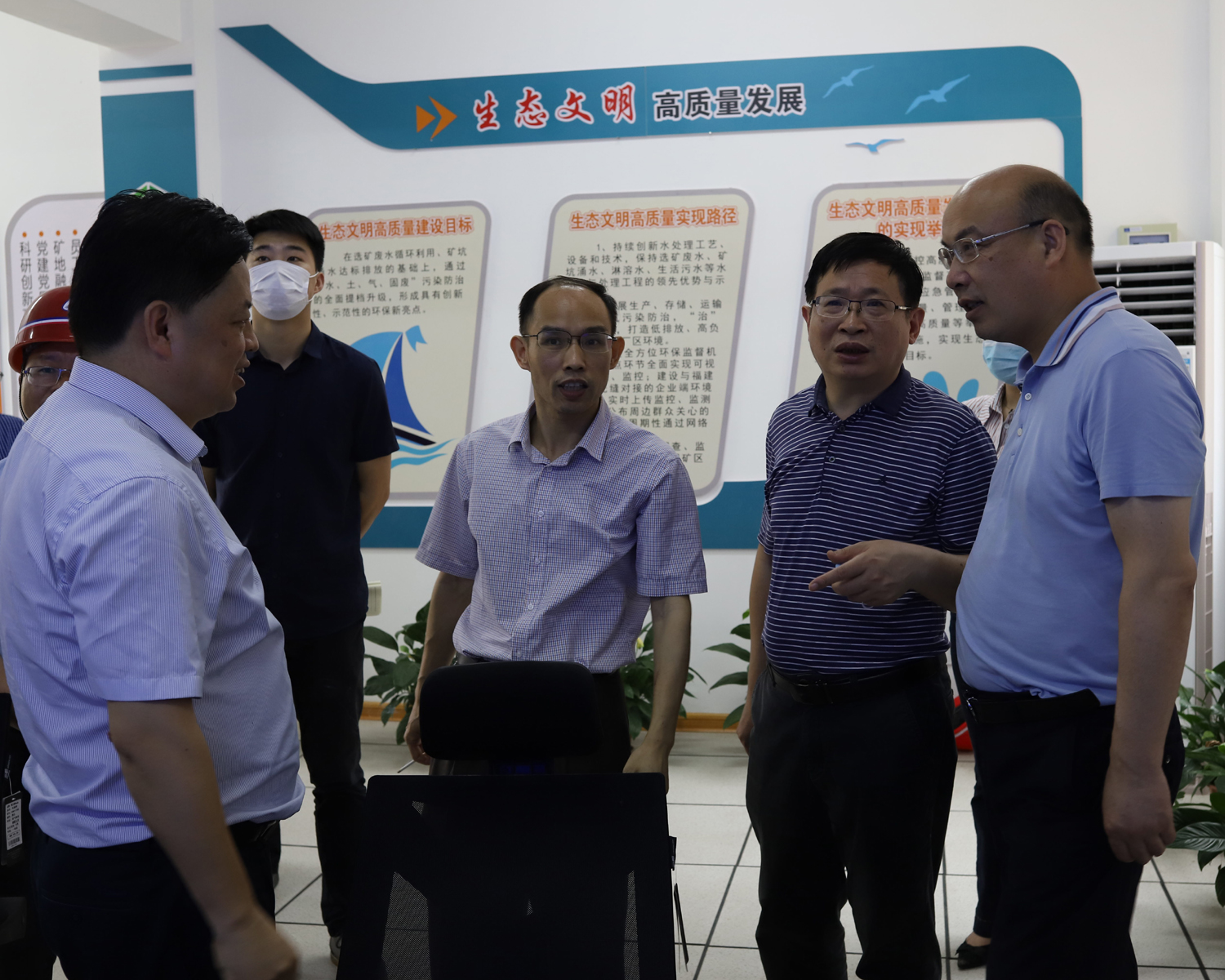 福建省生态环境厅陈维辉巡视员一行莅临乐动(中国)调研指导工作.jpg